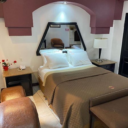 Hotel Yolanda Tijuana Eksteriør bilde